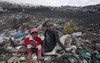 ABC116-Kenya+Pope+PollutionA.JPG