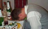 20-of-the-funniest-photos-of-drunk-people-5-2567767107.jpg