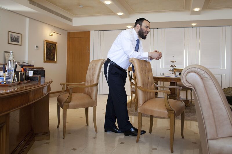 Dan Gertler at the Israel Diamond Exchange in 2021.